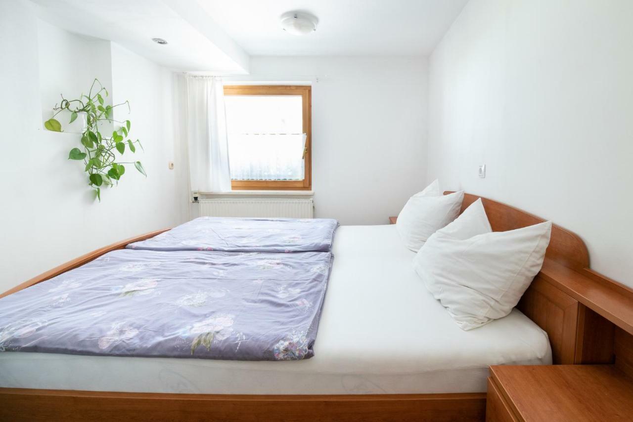 Mateja House - Apartments In Zirovnica Rodine Luaran gambar